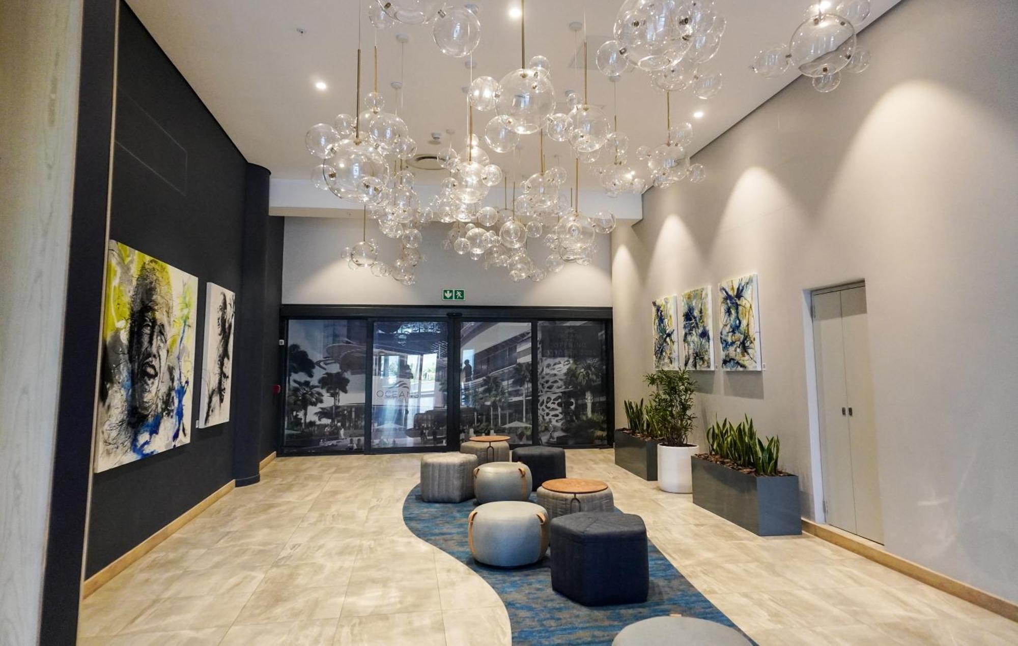 Monte Carlo Sophistication And Comfort With Stunning Umhlanga Views *